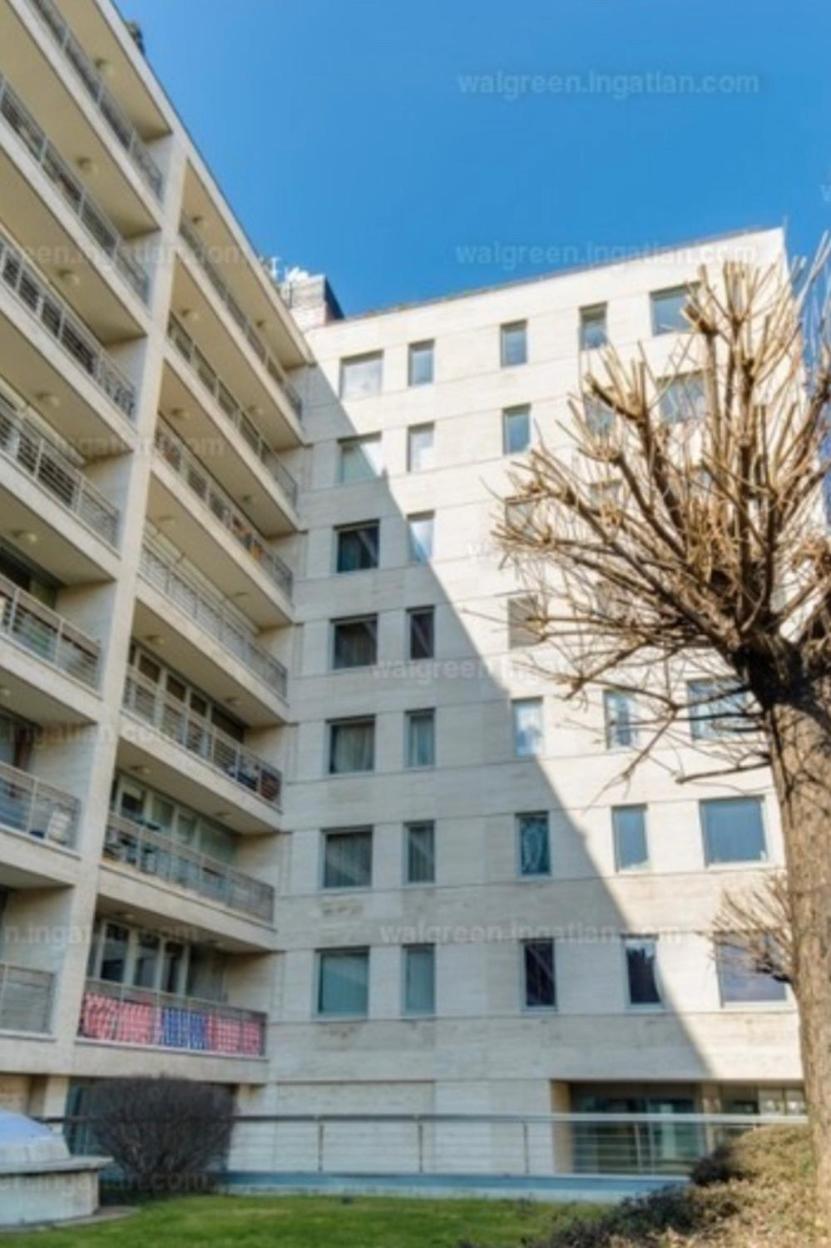 Luxury With A Beautiful View Of The Danube, Free - Wellness And Car Parking In The Center Of The *