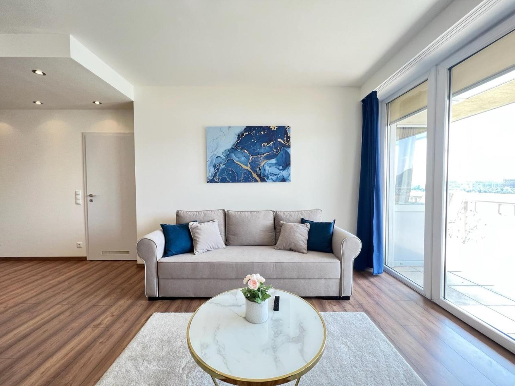 Luxury With A Beautiful View Of The Danube, Free - Wellness And Car Parking In The Center Of The Budapest
