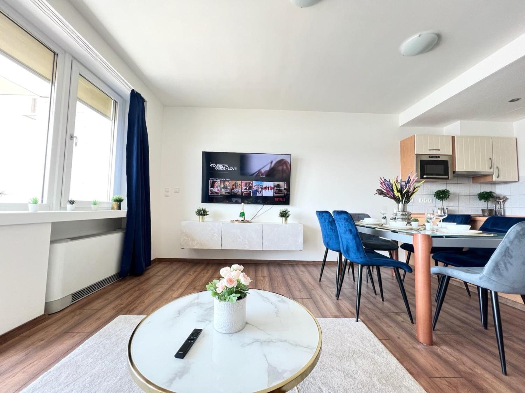 Luxury With A Beautiful View Of The Danube, Free - Wellness And Car Parking In The Center Of The Apartamento Budapest